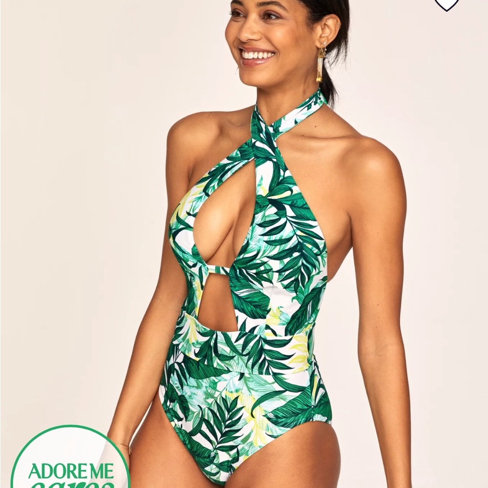 BNWT Adore me size small one piece bathing suit